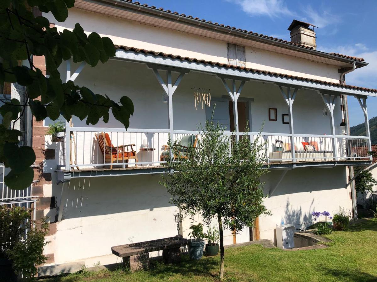 Maison D'Hotes Larraldia Uhart-Cize Exterior foto